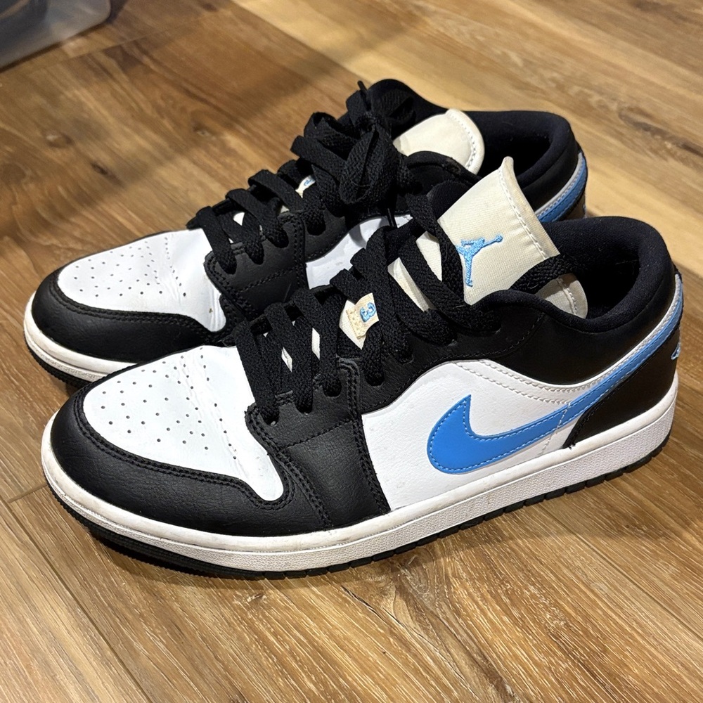 Air Jordan 1 low top sneakers